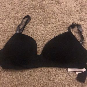 Victoria’s Secret No Underwire Bra